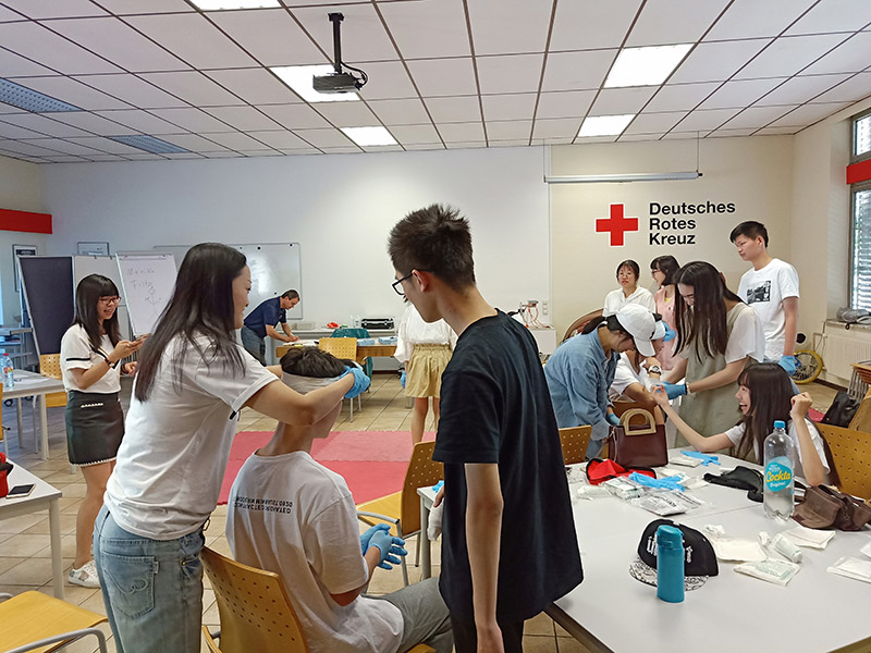 医科先锋学生海外实训